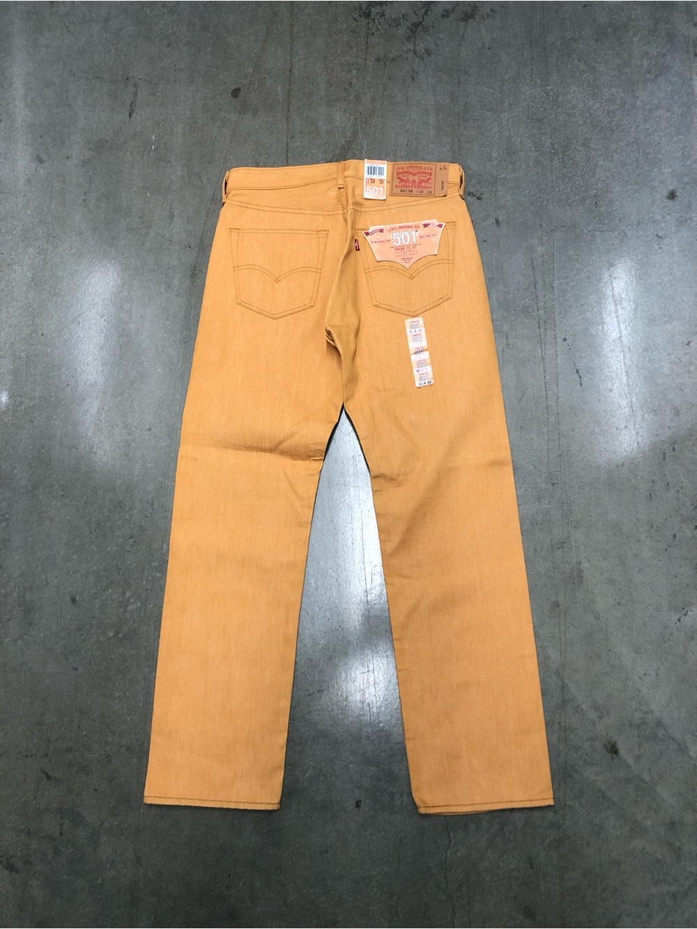 NEW Levi’s 501 Original Shrink-To-Fit Straight Leg Jeans Men 32x32 Curry Yellow